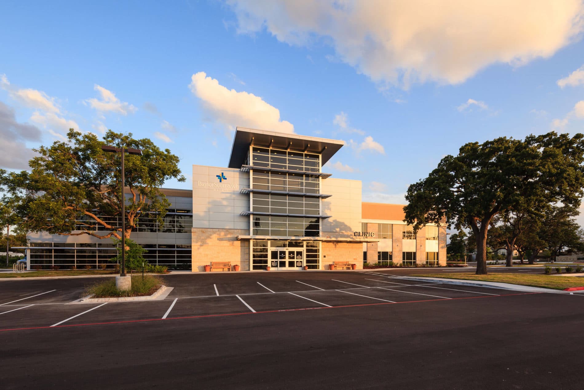 Baylor Scott & White Medical Office Building - American Constructors